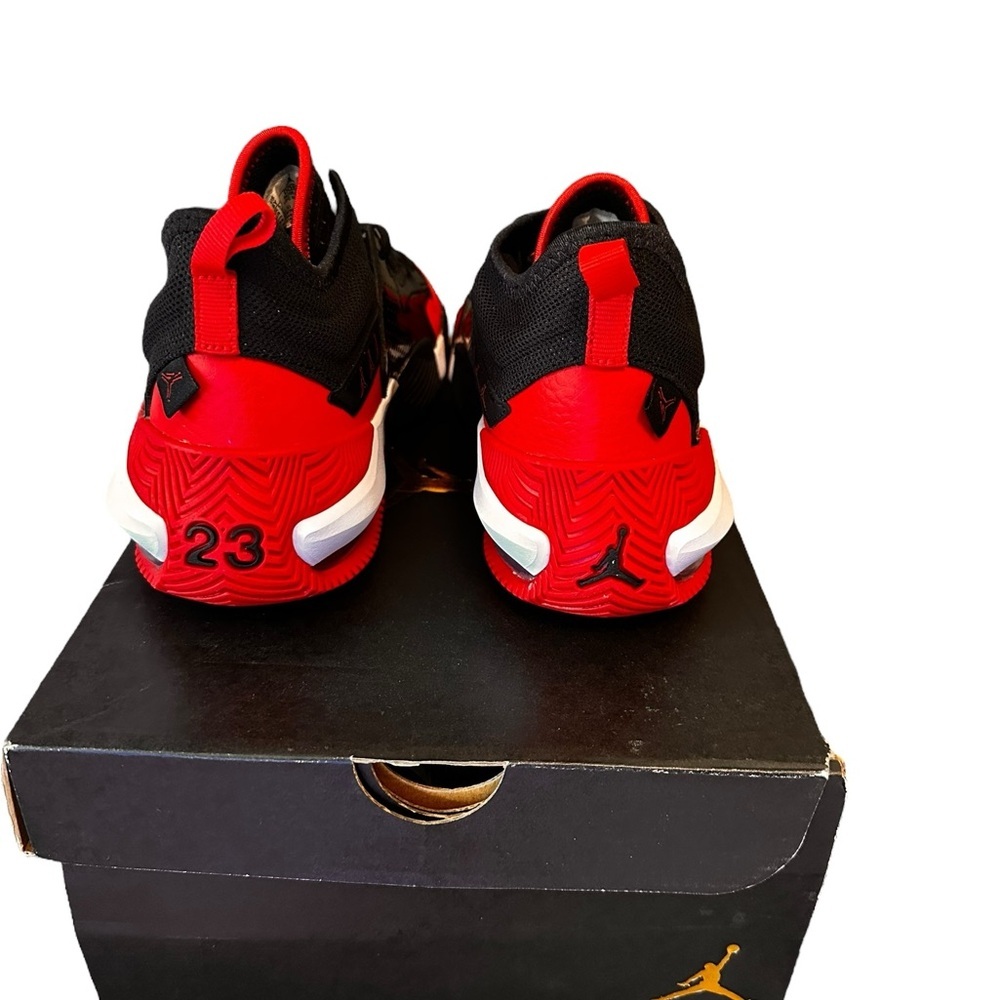 NIB Jordan Stay Loyal 2’s​ - Picture 4 of 6